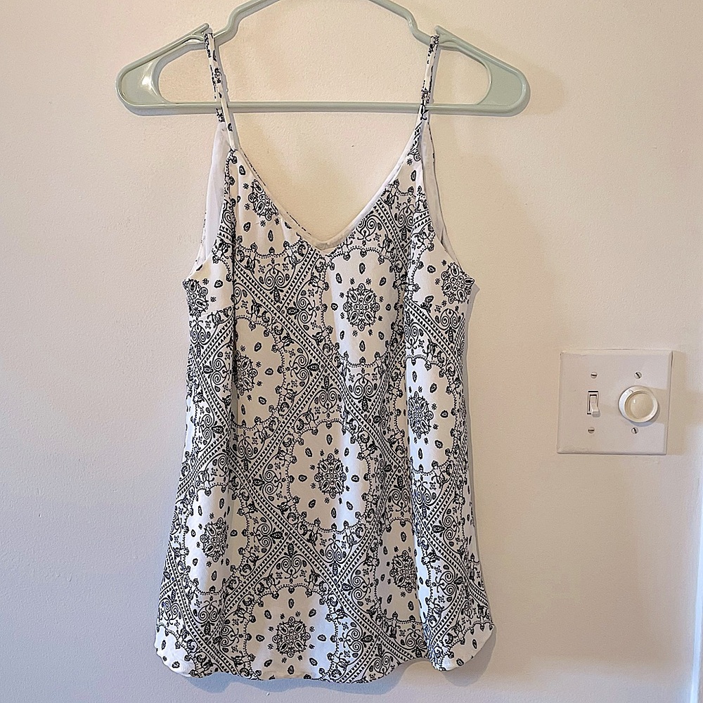 Adjustable strap cami by Mittoshop